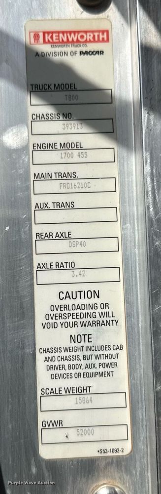 image for item EG2652 2014 Kenworth T800 semi truck