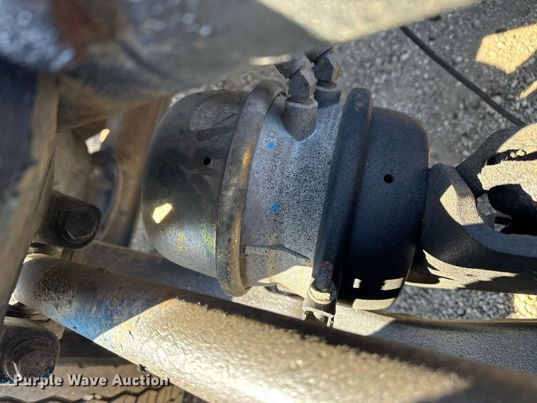 image for item EG5673 2007 Peterbilt 379 semi truck