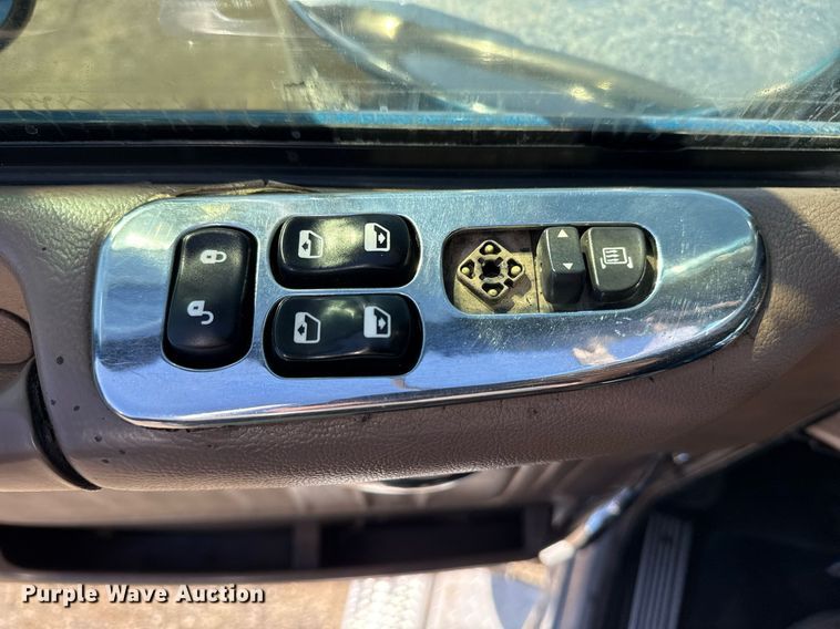 image for item EG5673 2007 Peterbilt 379 semi truck