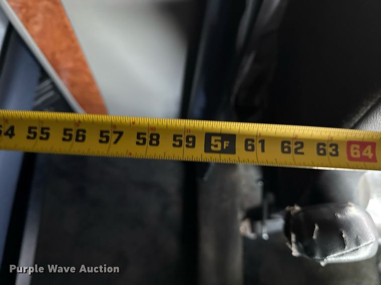 image for item EG5676 2011 Peterbilt 389 semi truck