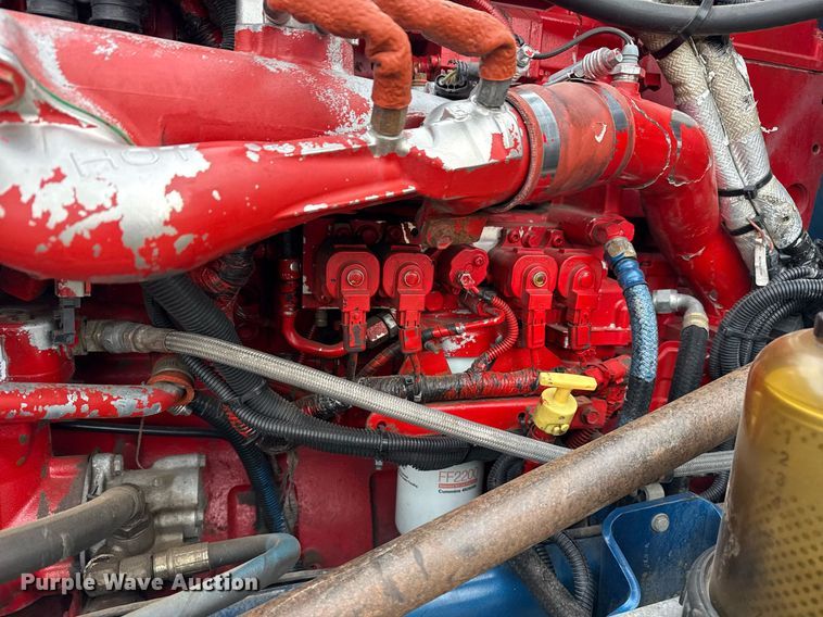 image for item EG5676 2011 Peterbilt 389 semi truck