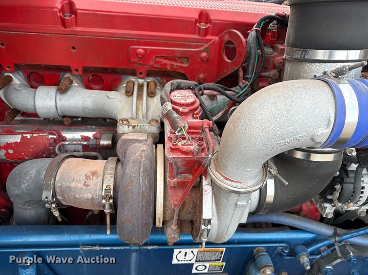 image for item EG5676 2011 Peterbilt 389 semi truck