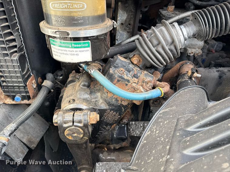 image for item EG5677 2002 Freightliner Century Class semi truck