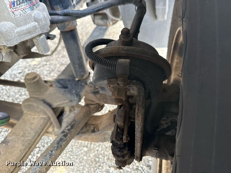 image for item EG5677 2002 Freightliner Century Class semi truck