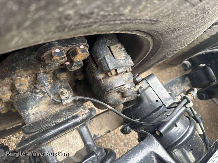 image for item EG6281 2020 Freightliner Cascadia 126 semi truck