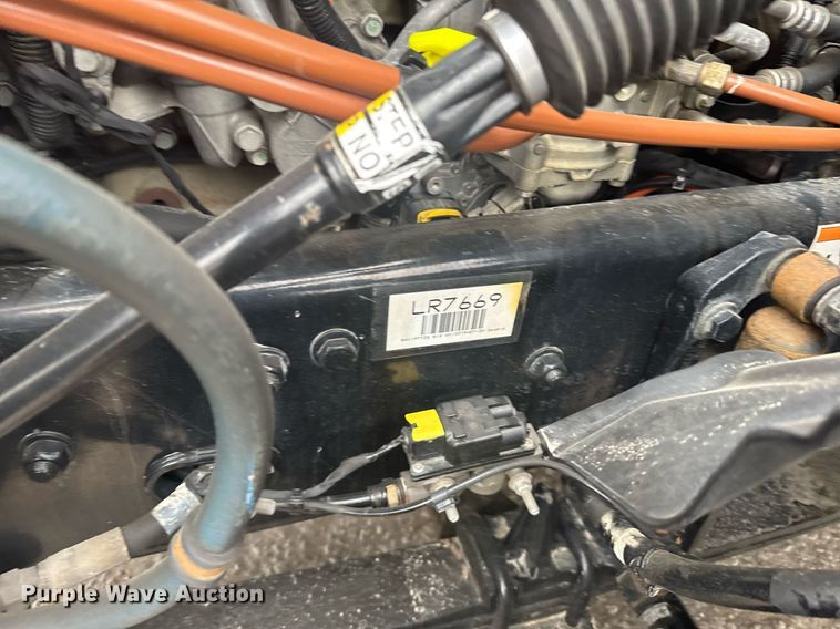 image for item EG6281 2020 Freightliner Cascadia 126 semi truck