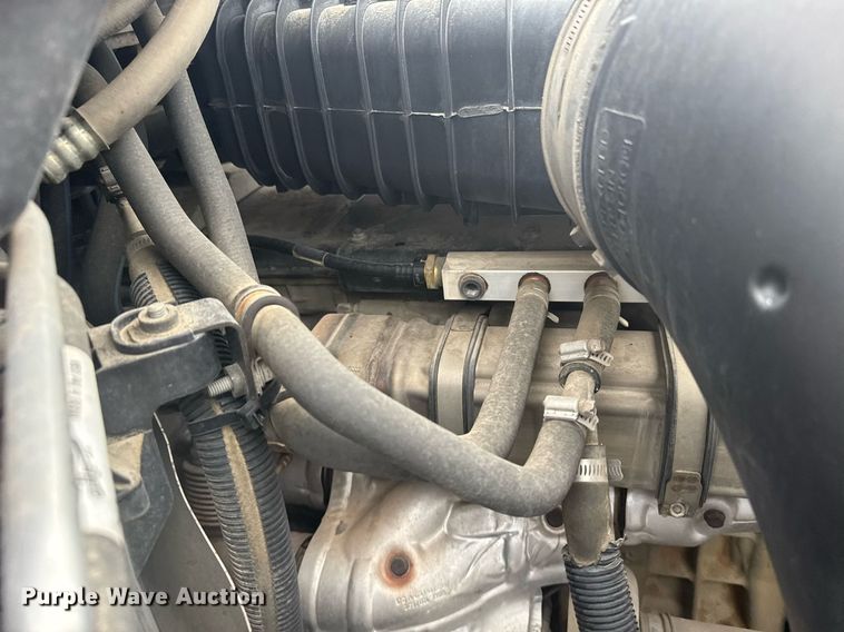 image for item EG6281 2020 Freightliner Cascadia 126 semi truck