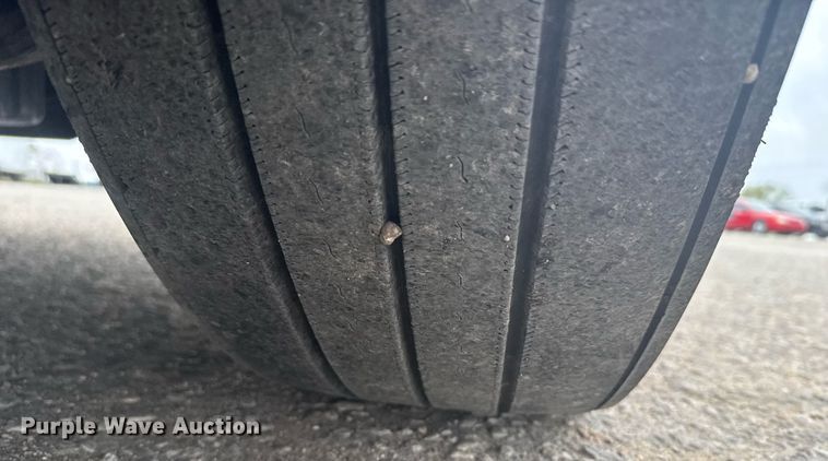 image for item EG6281 2020 Freightliner Cascadia 126 semi truck