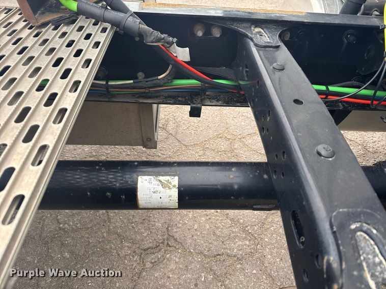 image for item EG6282 2020 Freightliner Cascadia 126 semi truck