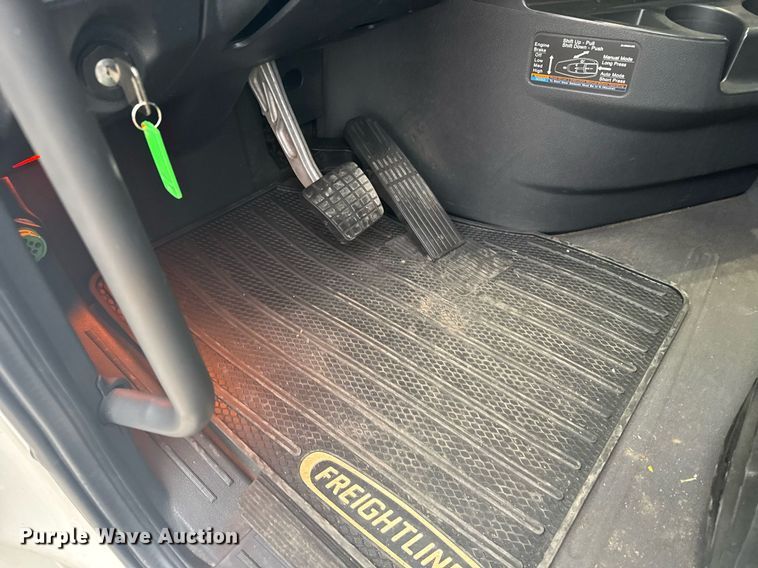 image for item EG6282 2020 Freightliner Cascadia 126 semi truck