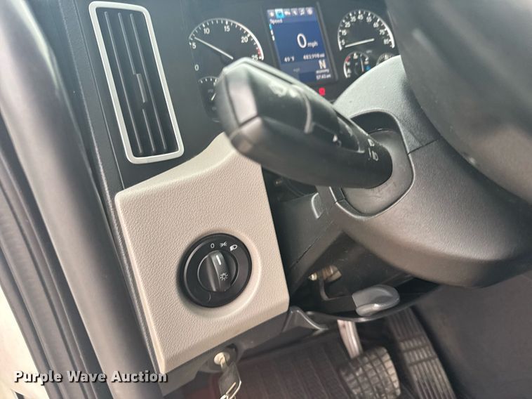 image for item EG6282 2020 Freightliner Cascadia 126 semi truck