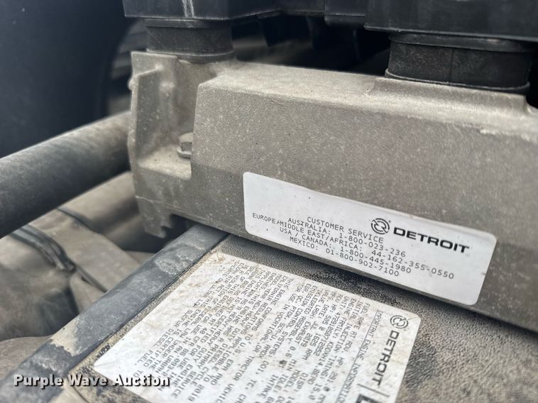 image for item EG6282 2020 Freightliner Cascadia 126 semi truck