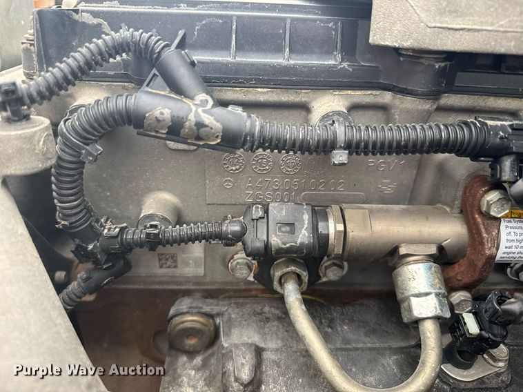 image for item EG6282 2020 Freightliner Cascadia 126 semi truck