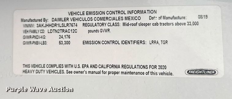 image for item EG6282 2020 Freightliner Cascadia 126 semi truck