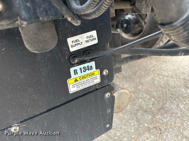 image for item EG6283 2019 Volvo VN semi truck