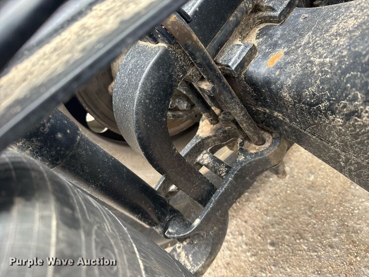 image for item EG6283 2019 Volvo VN semi truck