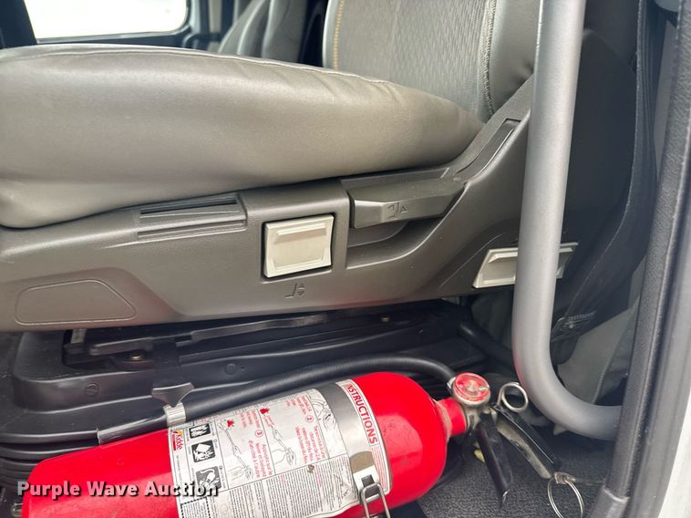 image for item EG6283 2019 Volvo VN semi truck