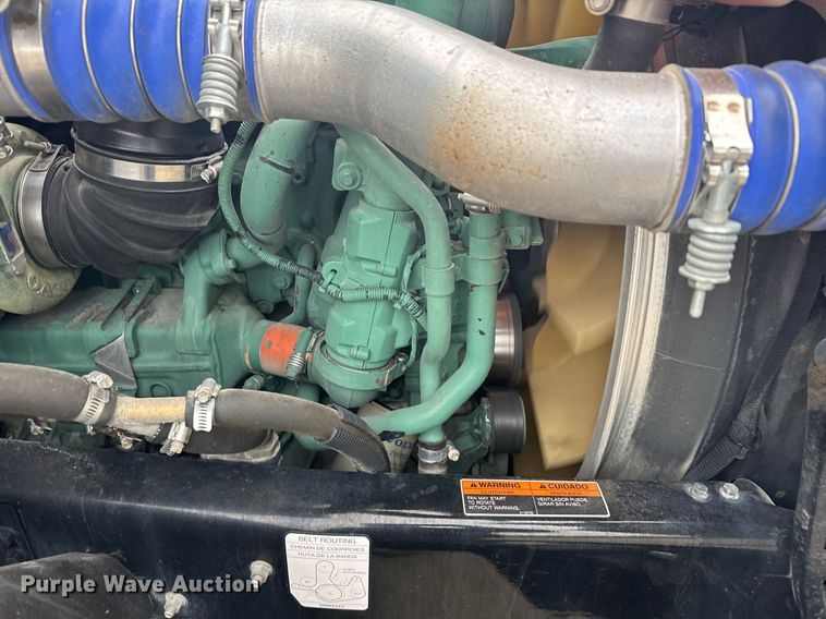 image for item EG6283 2019 Volvo VN semi truck