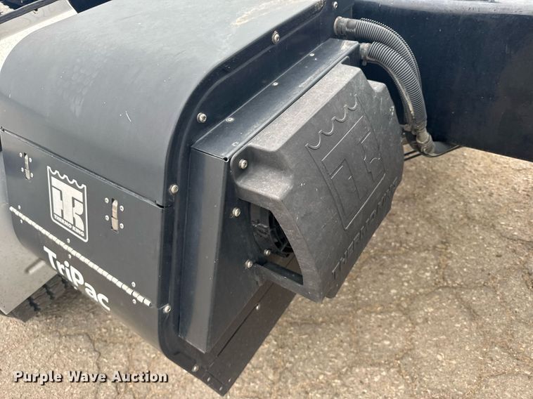 image for item EG6284 2021 Volvo VN semi truck