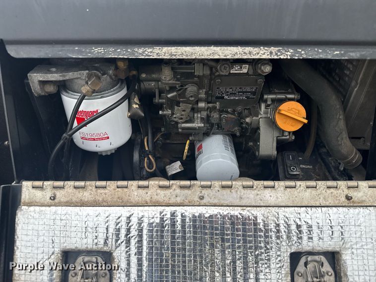 image for item EG6285 2020 Freightliner Cascadia 126 semi truck