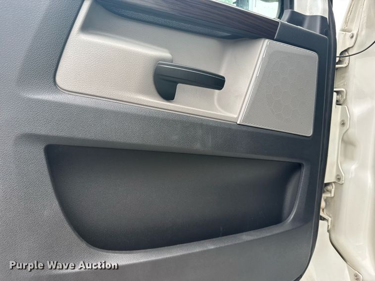 image for item EG6285 2020 Freightliner Cascadia 126 semi truck