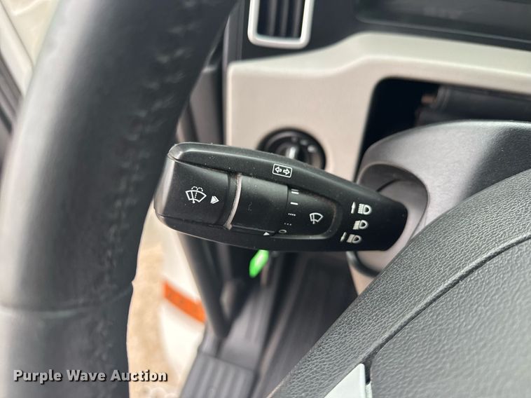 image for item EG6285 2020 Freightliner Cascadia 126 semi truck