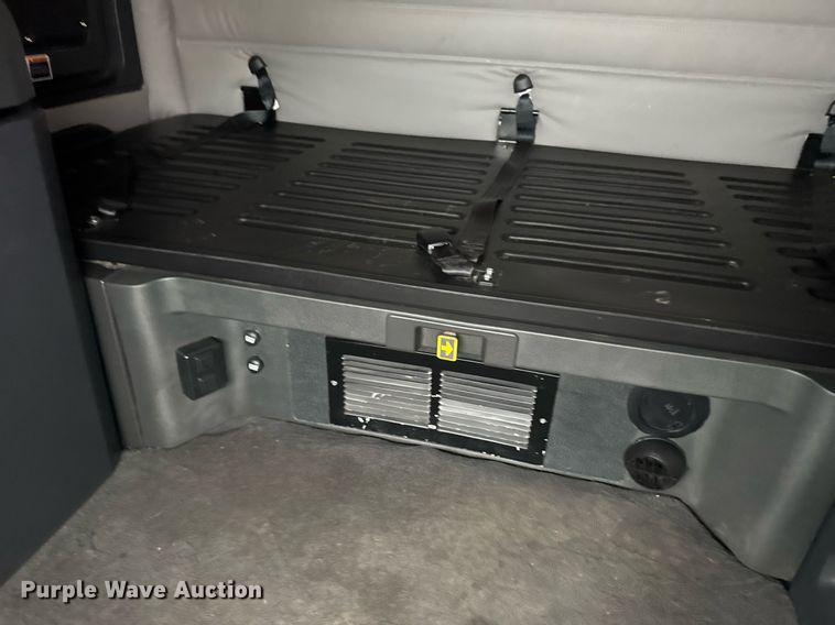 image for item EG6285 2020 Freightliner Cascadia 126 semi truck