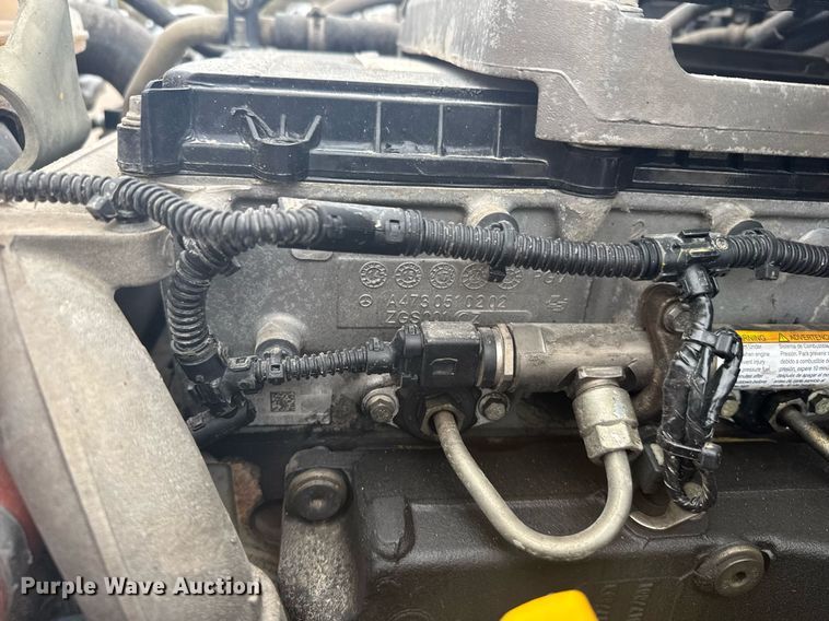 image for item EG6285 2020 Freightliner Cascadia 126 semi truck