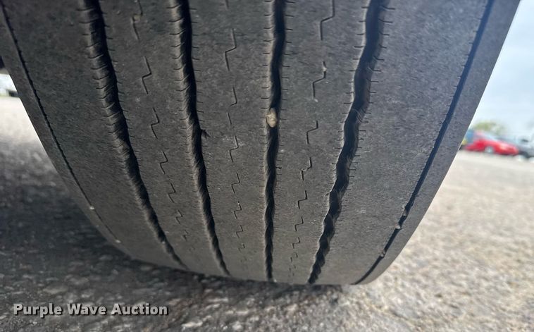 image for item EG6285 2020 Freightliner Cascadia 126 semi truck