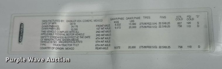 image for item EG6285 2020 Freightliner Cascadia 126 semi truck