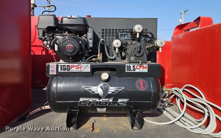 image for item EI8881 2002 International 4300 fuel / lube truck