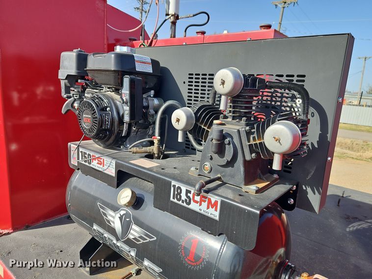 image for item EI8881 2002 International 4300 fuel / lube truck