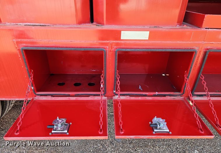 image for item EI8881 2002 International 4300 fuel / lube truck