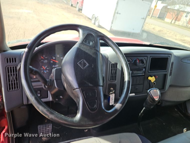 image for item EI8881 2002 International 4300 fuel / lube truck