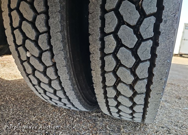 image for item EI8881 2002 International 4300 fuel / lube truck