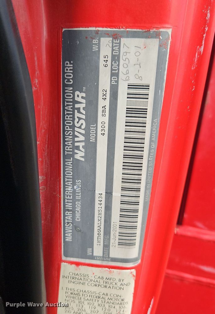 image for item EI8881 2002 International 4300 fuel / lube truck