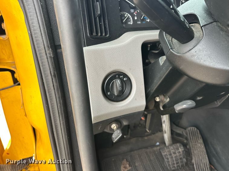 image for item EJ8480 2021 Freightliner Cascadia 126 semi truck