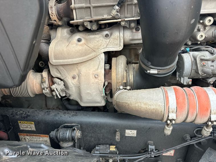 image for item EJ8480 2021 Freightliner Cascadia 126 semi truck