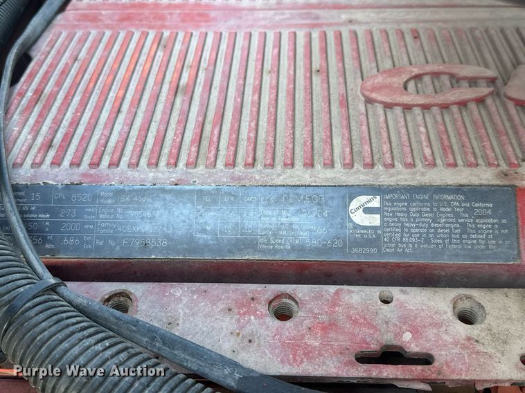 image for item EK0460 2005 International 9900i truck cab and chassis