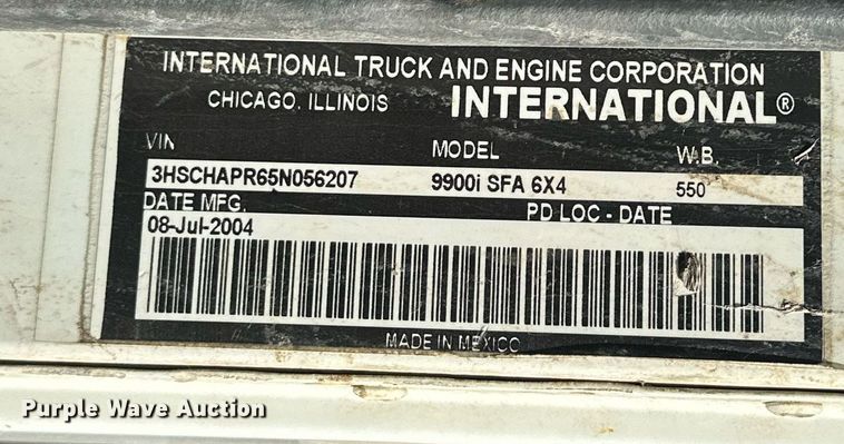 image for item EK0460 2005 International 9900i truck cab and chassis