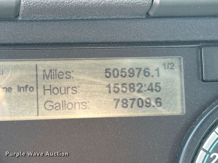 image for item EK0519 2017 Freightliner Cascadia semi truck