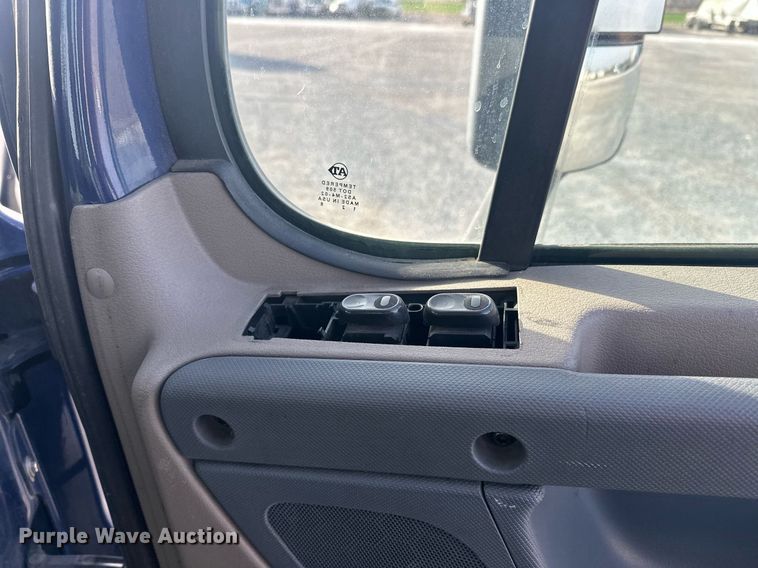 image for item EK0519 2017 Freightliner Cascadia semi truck