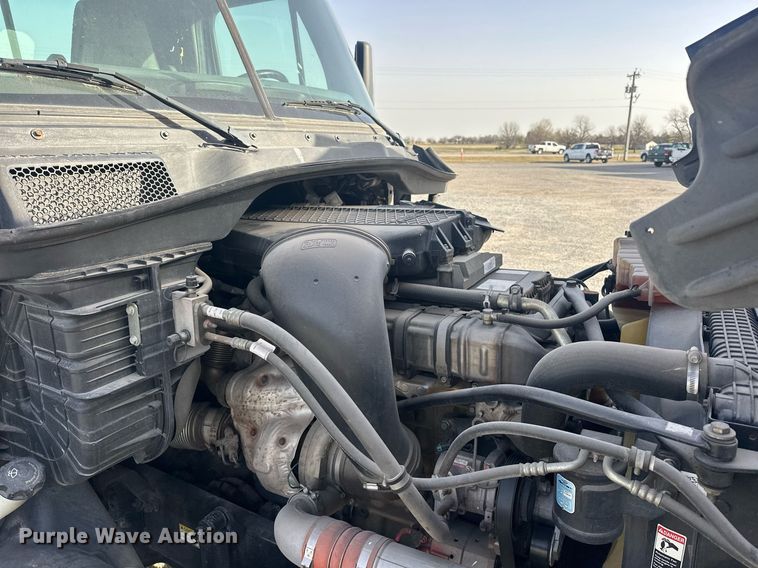 image for item EK0519 2017 Freightliner Cascadia semi truck