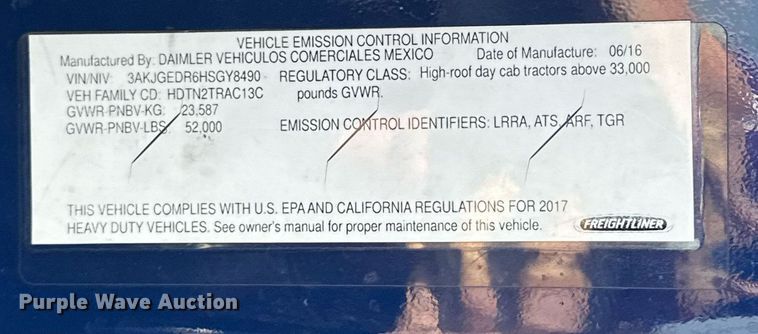 image for item EK0519 2017 Freightliner Cascadia semi truck