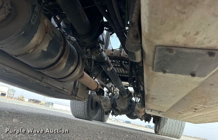 image for item EK0520 2014 Freightliner Cascadia semi truck