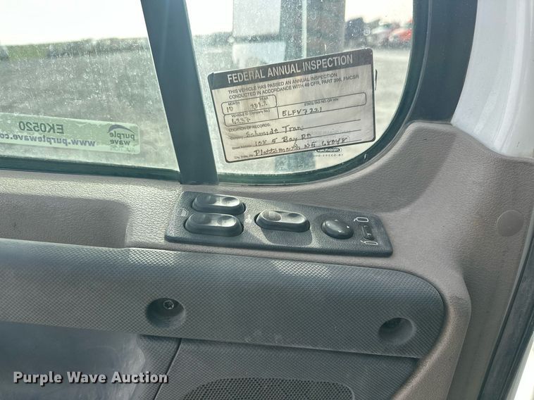 image for item EK0520 2014 Freightliner Cascadia semi truck