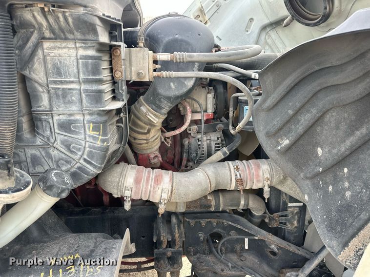 image for item EK0520 2014 Freightliner Cascadia semi truck