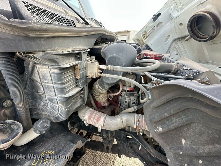 image for item EK0520 2014 Freightliner Cascadia semi truck