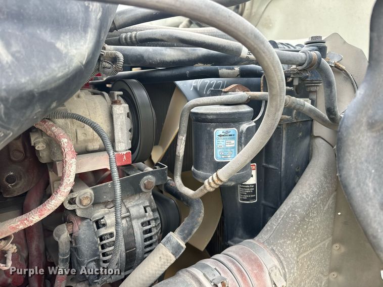 image for item EK0520 2014 Freightliner Cascadia semi truck