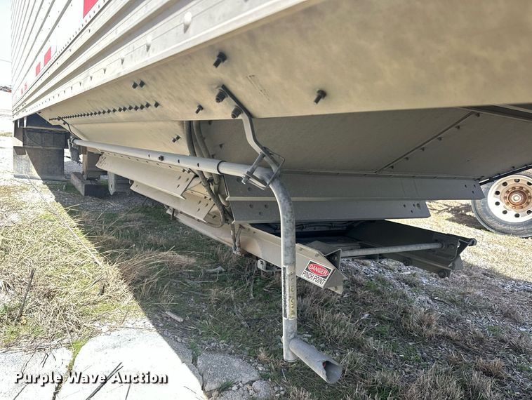 image for item EK0521 2019 Timpte grain trailer